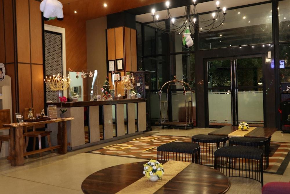 Grand Kangen Hotel Urip Sumoharjo Jogjacarta Exterior foto