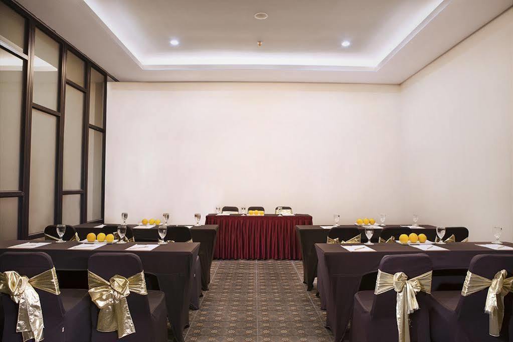 Grand Kangen Hotel Urip Sumoharjo Jogjacarta Exterior foto